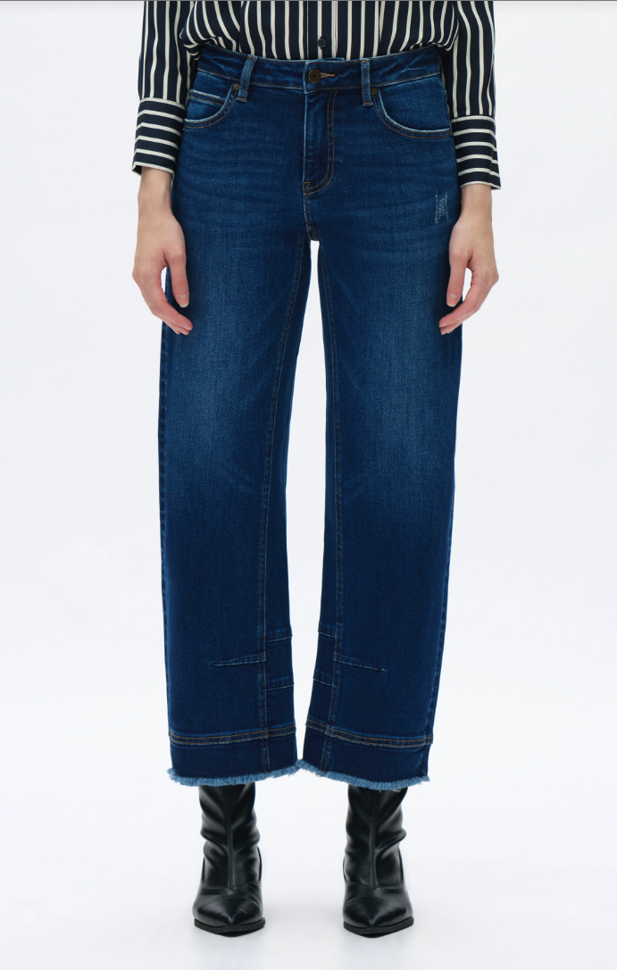 Mid Rise Barrel Leg Jeans