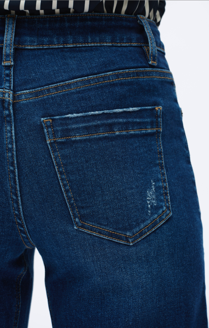 Mid Rise Barrel Leg Jeans
