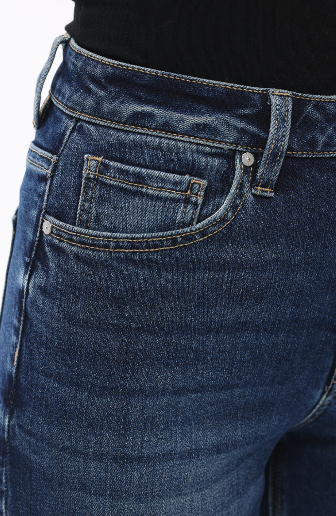 Bayeas High Rise Straight Leg Jean