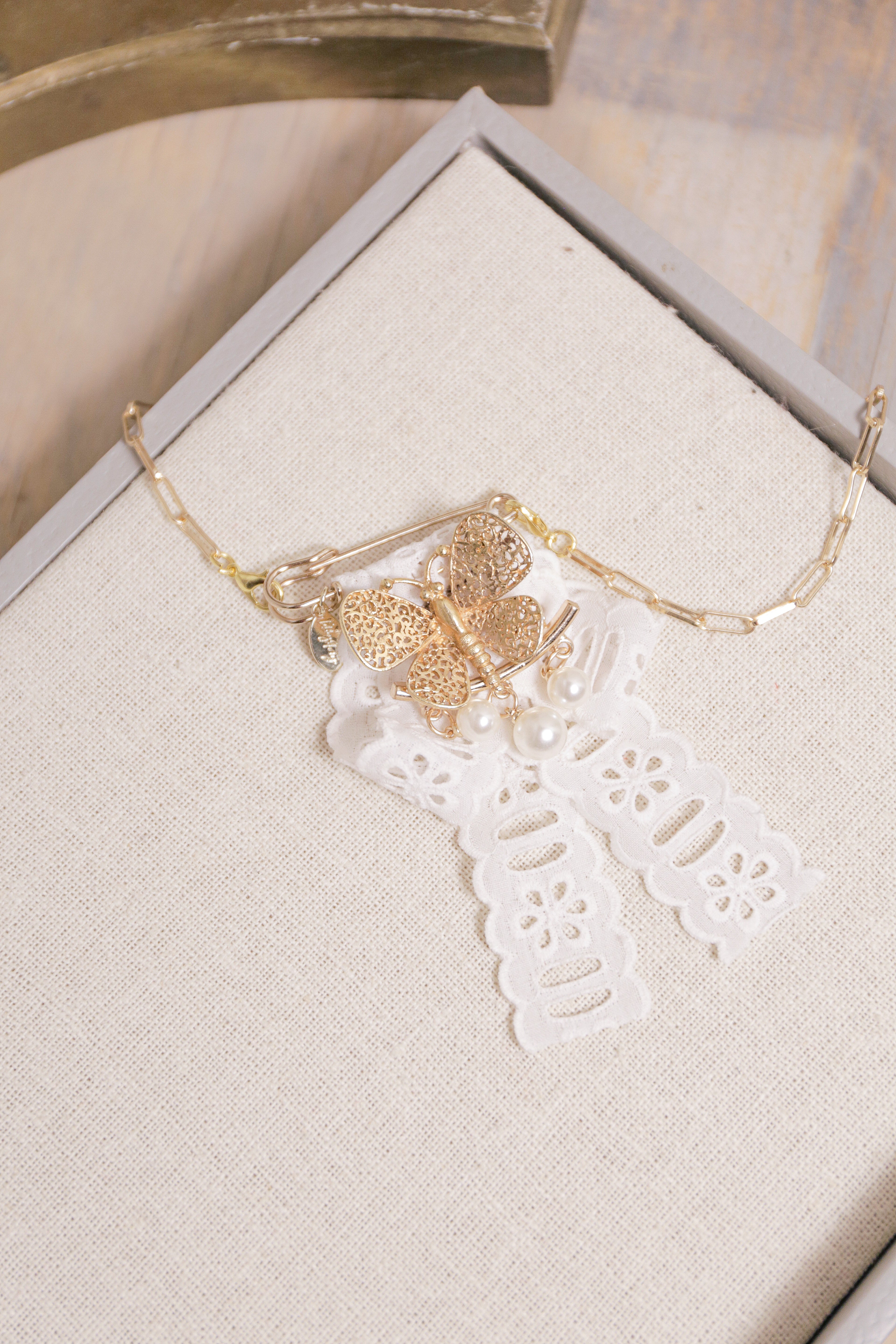 Fly Away Pearl Brooch Necklace | One-of-a-Kind