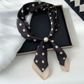 Elegant Printed Pearl Magnetic Clasp Scarf