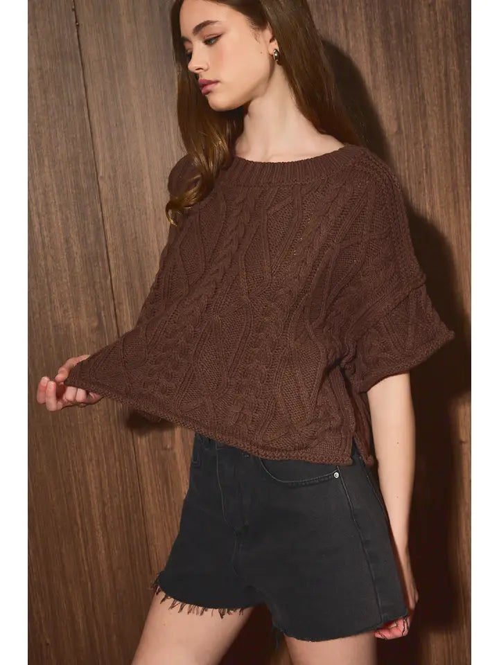 ROUND NECK SHORT SLEEVE KNIT SWEATER TOP