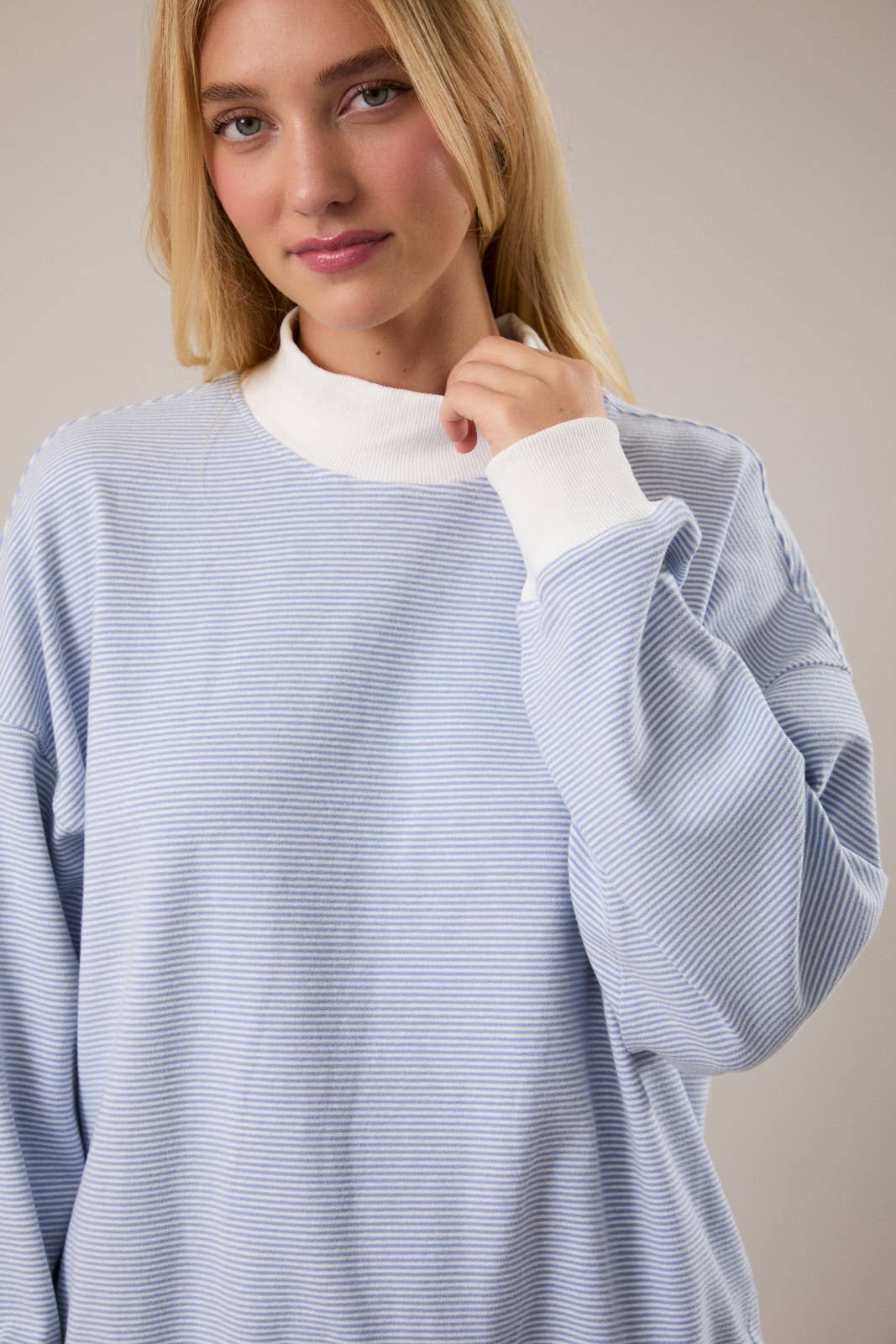 MOCK NECK STRIPE SWEATSHIRTS TOP