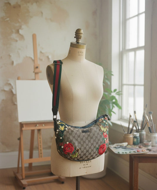 [AI-GEN] OOAK Vintage Gucci Pearl & Flower Patch Purse