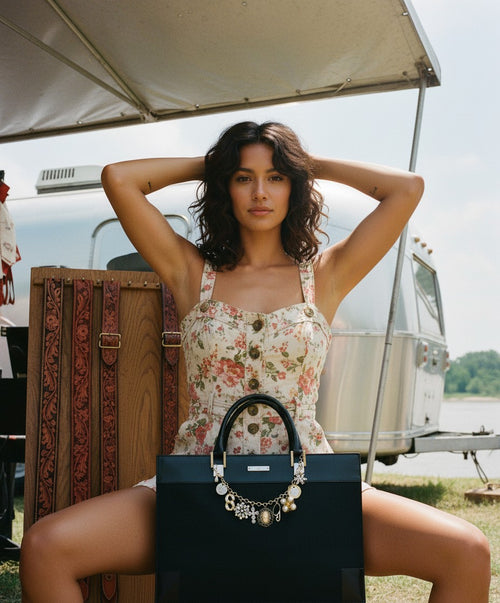 [AI-GEN] OOAK Vintage Gucci Executive Style Bag w/ Bag Chain