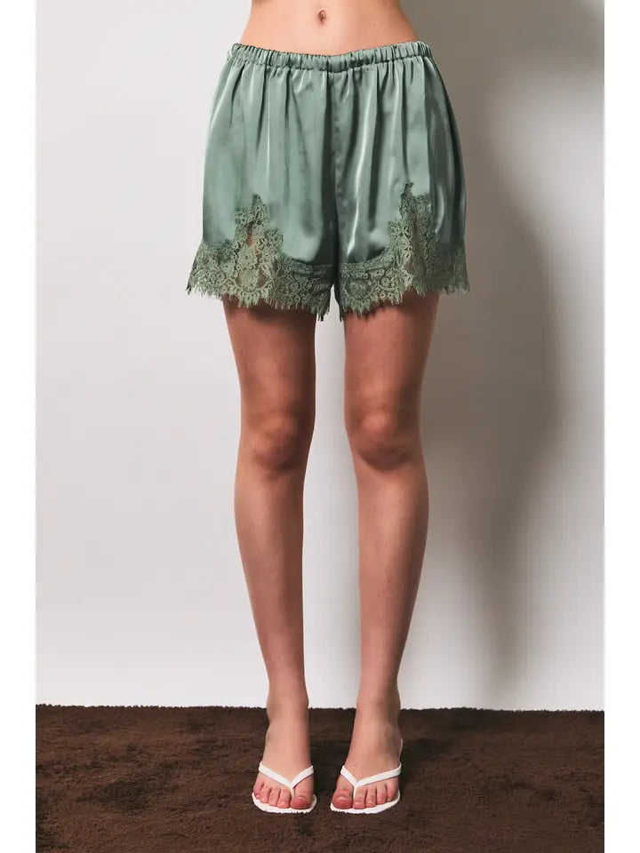 Elastic Waist Mid Rise Lace Trim Shorts