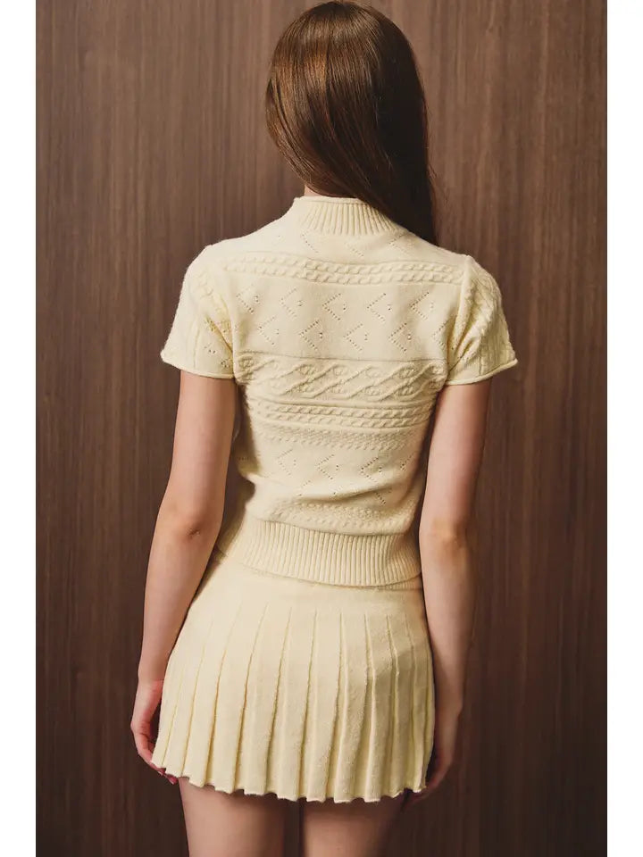 Cable-Knit Turtle Neck Short Sleeve Sweater Top