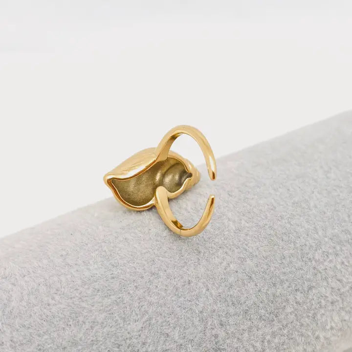 Texture Design 18K Gold Plated Conch Ring