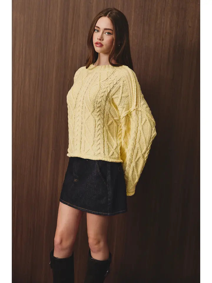Oversized Cropped Cable Knit Sweater
