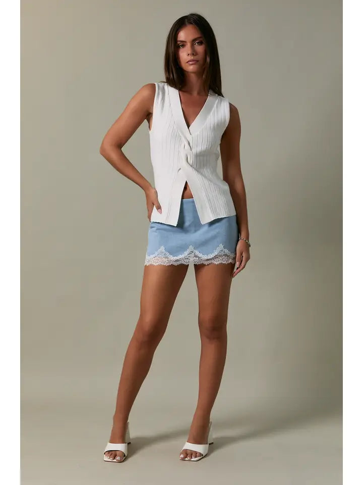 Twisted Front V-Neck Sleeveless Sweater Top