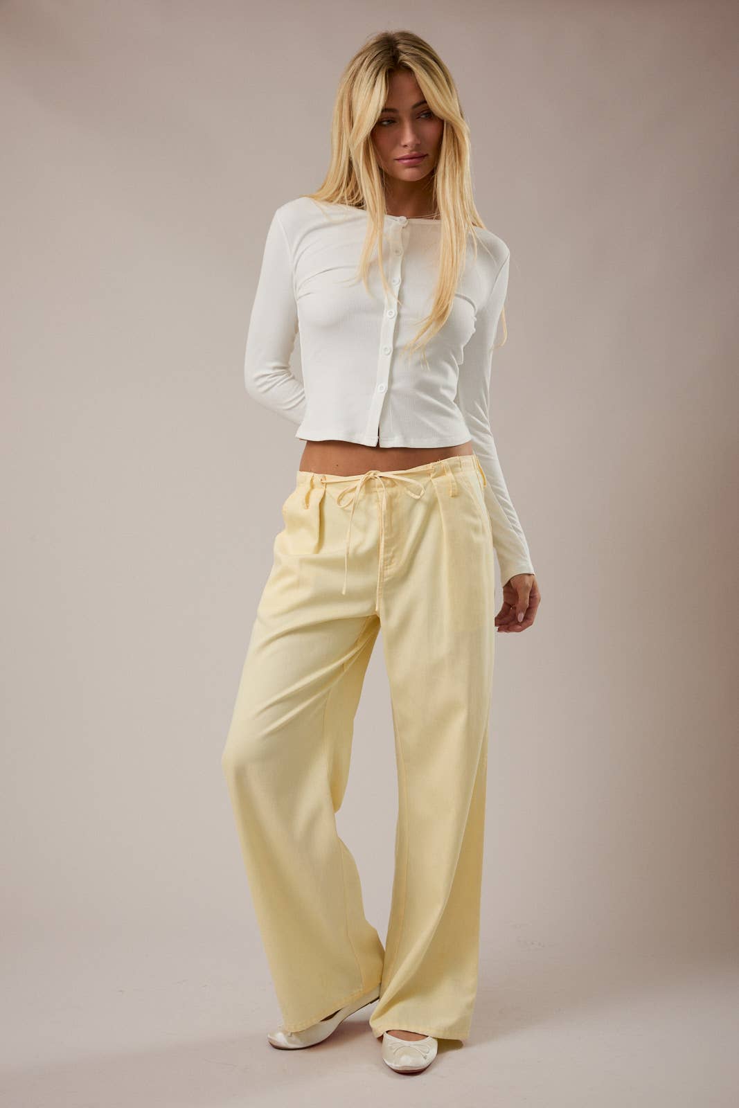 ROUND NECK LONG SLEEVE BUTTON DOWN RIB TOP