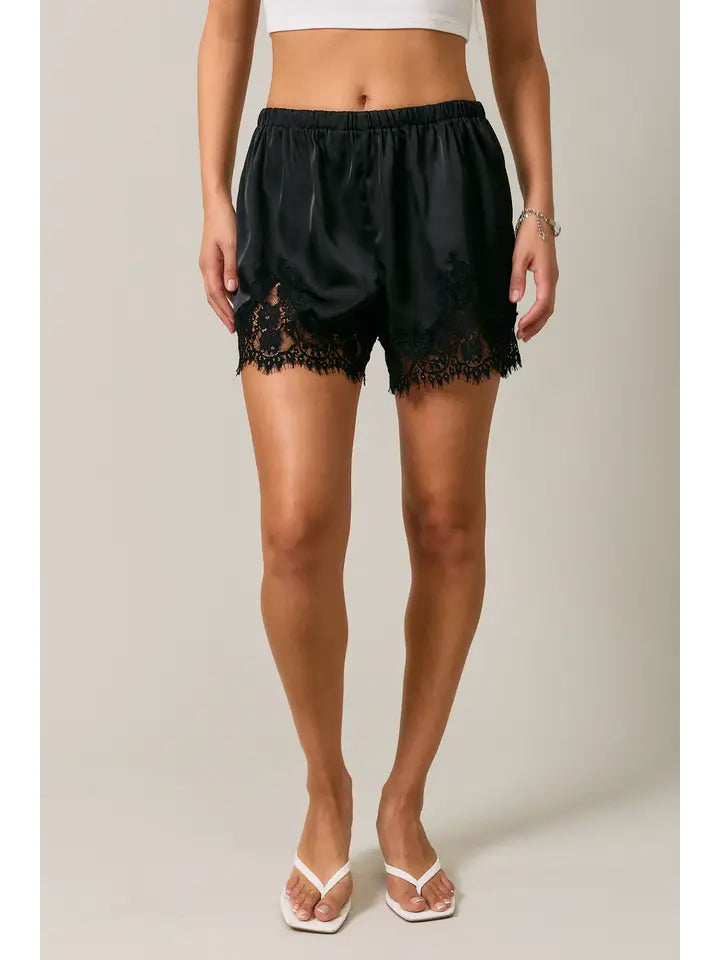 Elastic Waist Mid Rise Lace Trim Shorts