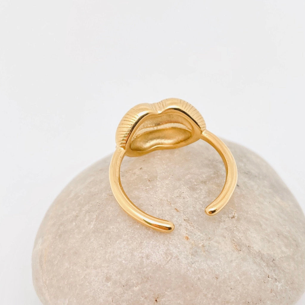 Lip Shape 18K Gold Plated Adjustable Ring