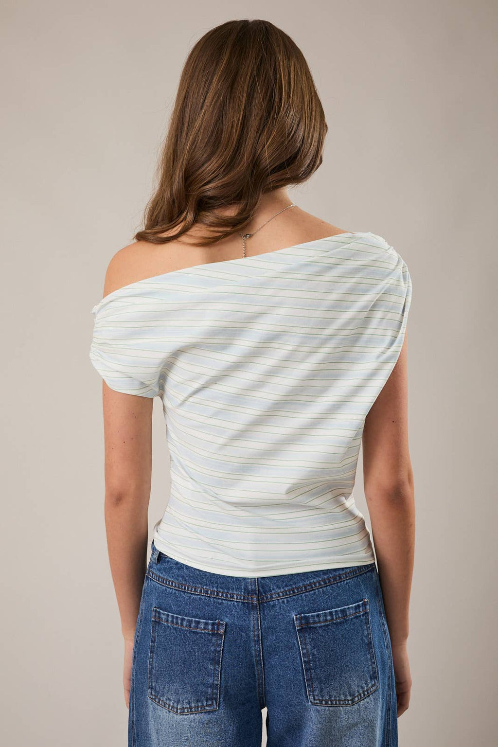 ONE SIDE OFF SHOULDER STRIPE PRINTED KNIT TOP
