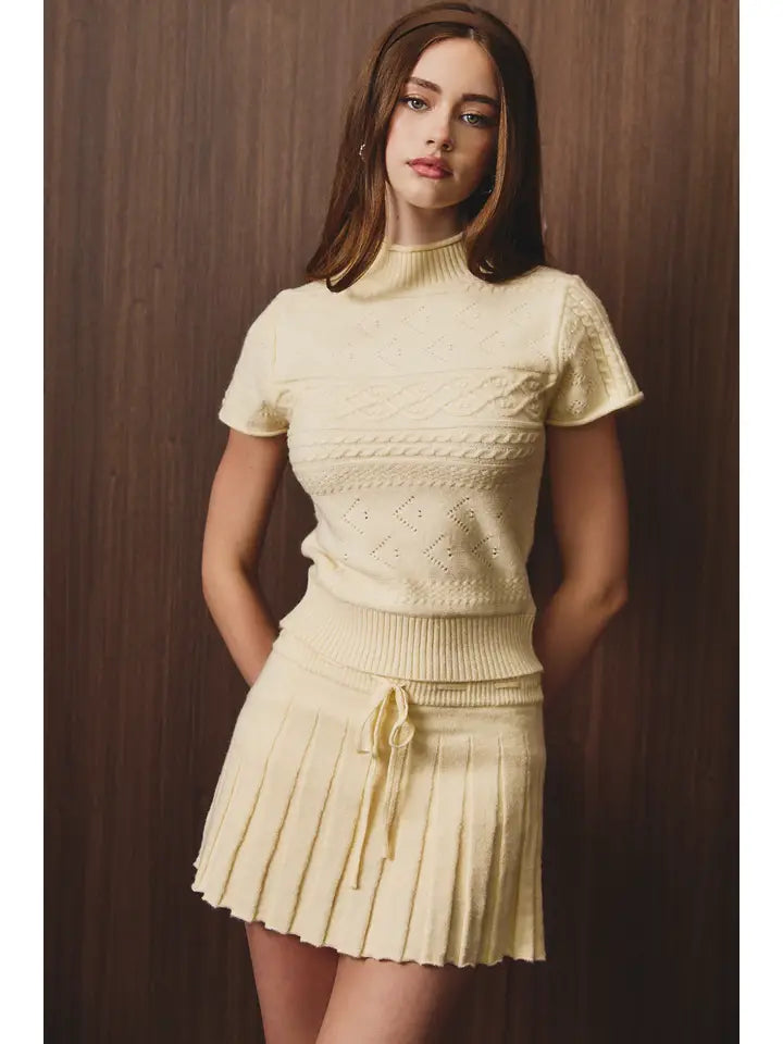 Cable-Knit Turtle Neck Short Sleeve Sweater Top