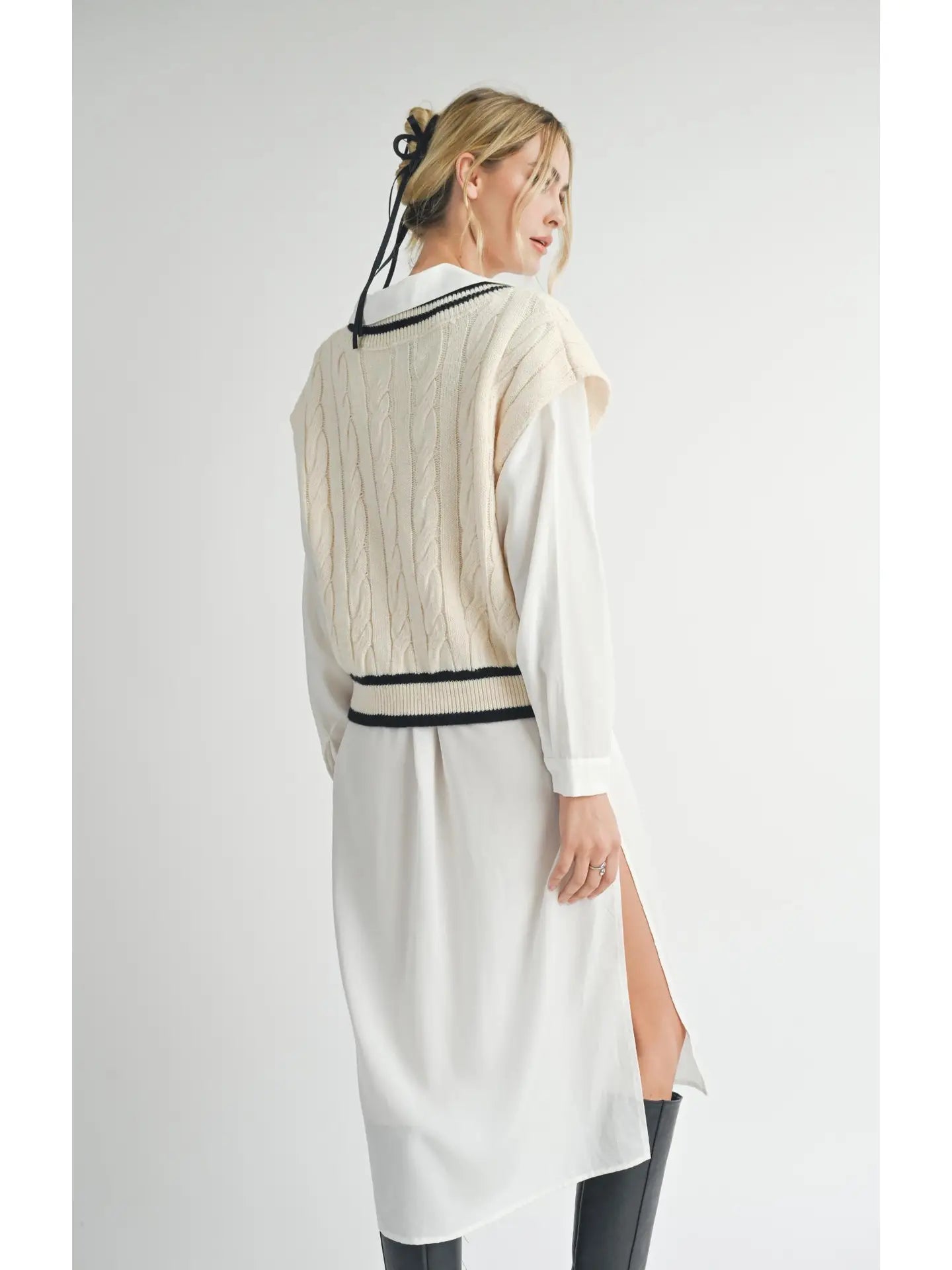 Sadie & Sage Tara V Neck Cable Sweater