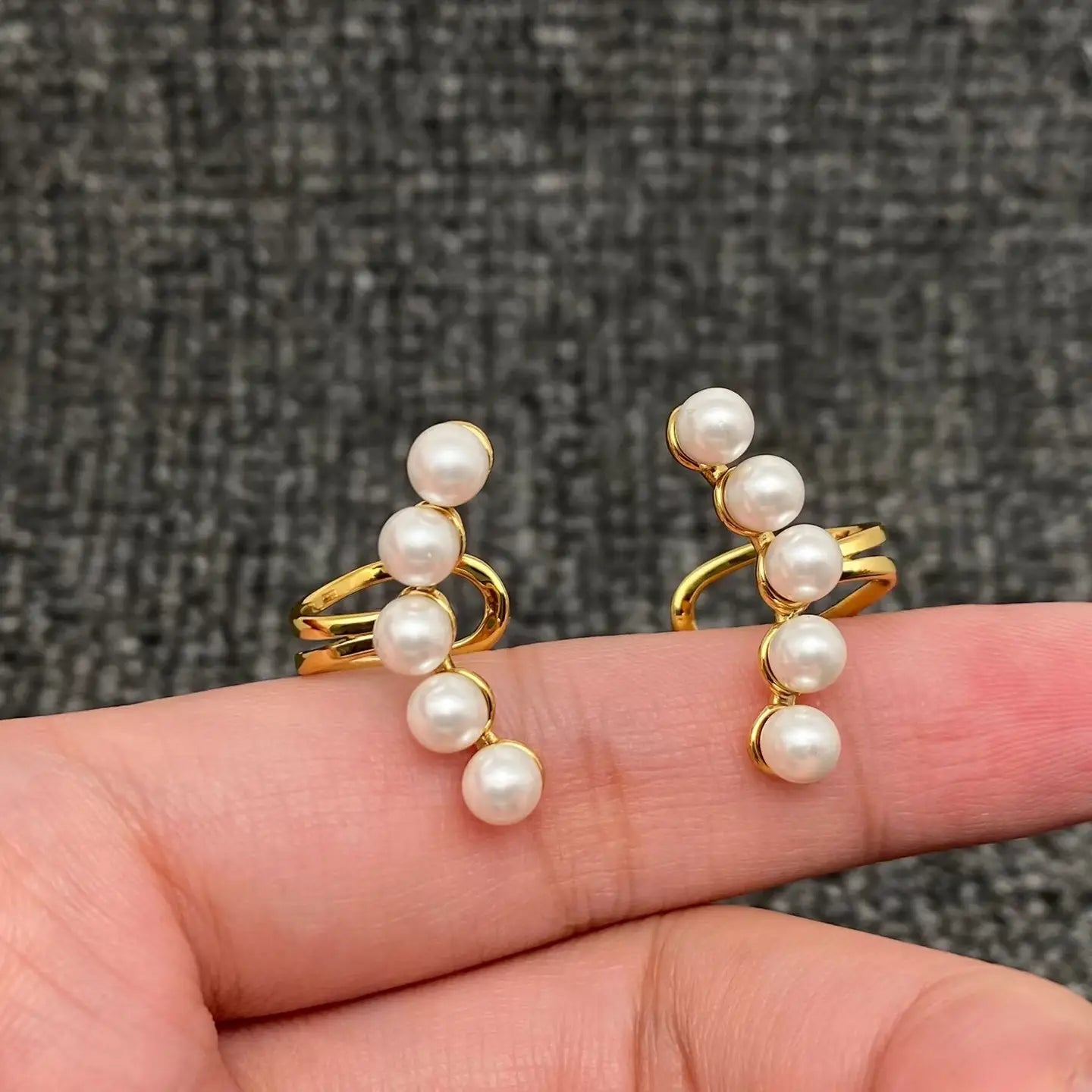 Inlaid Pearl Geometric 18K Gold Plated S.Steel Ear Clip