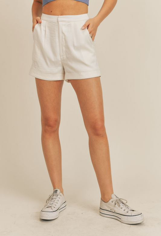 Sadie & Sage Friendly Face Short